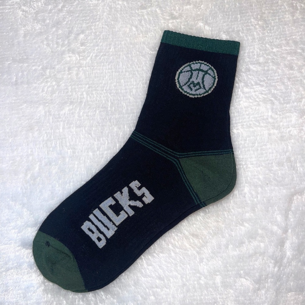 NBA Milwaukee Bucks Socks 🔋